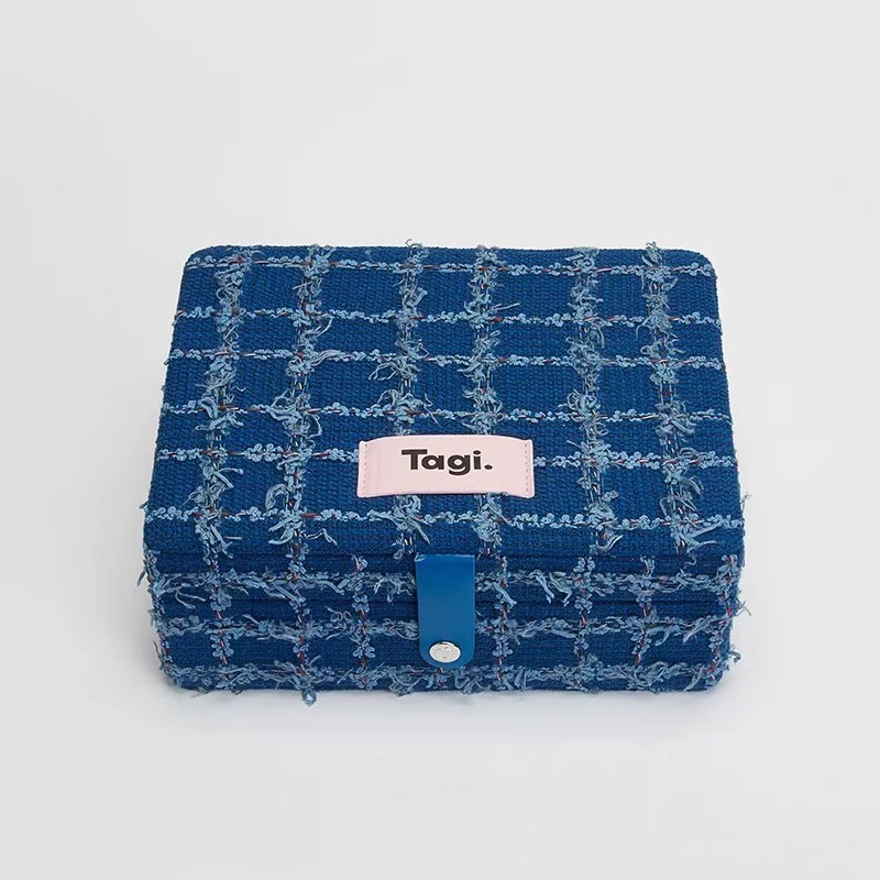 Tagi.Jewelry Box Fashion Pillow Jacquard Large Capacity Retro Portable Mini Double Layer Mother-In-Law Storage Box