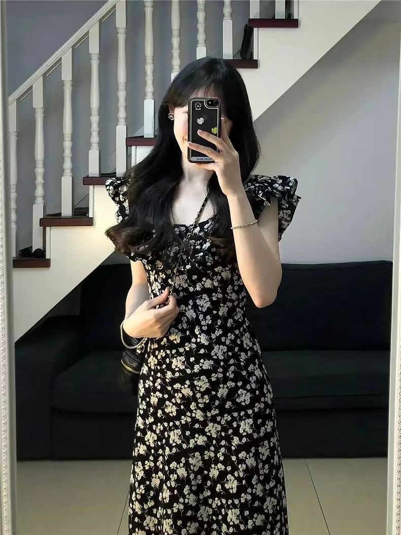 Dress sleevless