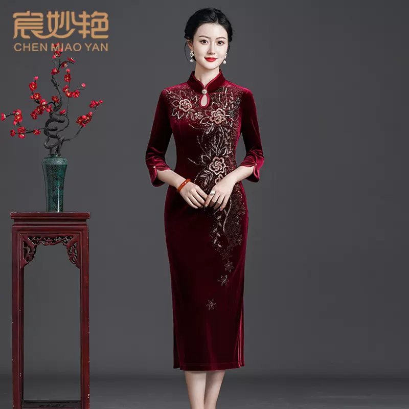 中老年女装秋冬新款气质妈妈装金丝绒连衣裙高档礼服旗袍批发代发