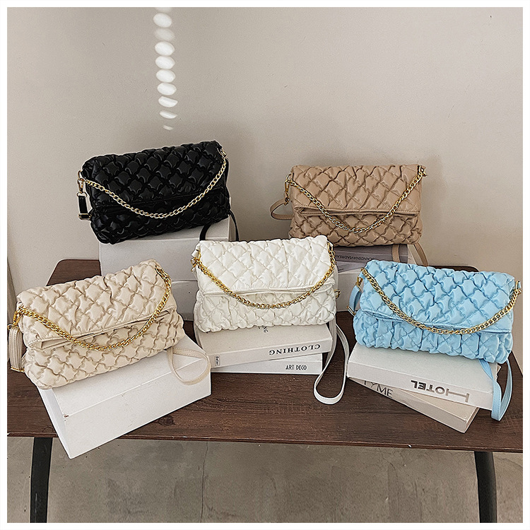 New Diamond Pattern Chain Small Square Bag Fashion Shoulder Bag Simple Messenger Women's Bag display picture 4