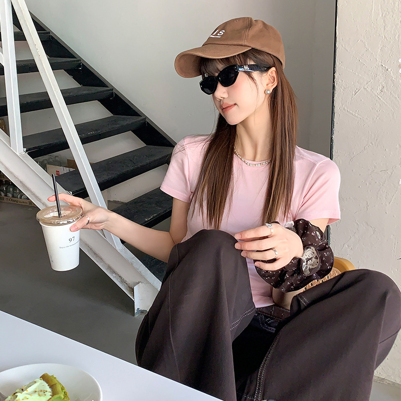 Real Shot of Round Neck, Right Shoulder, Short-Sleeved T-Shirt for Women, Summer 2025 New Style, Beautiful and Unique Slimming Look Top T-Shirt