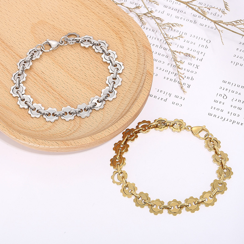 PVD Coated Gold Plating Process PVD Coated 18K Gold Plated Geometric Titanium Steel Simple Style Waterproof Non Tarnish Bracelets Necklace