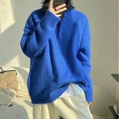 怠惰な風の高級感のクラインの青いセーターの女性は青いゆるいプルオーバーのニットの檀健次の同金を厚くします。