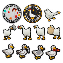 跨境卡通可爱大白鹅PVC软胶士气章动漫游戏动物鸭子魔术贴补丁