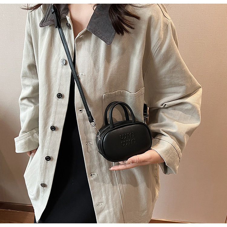 2026 nuevo nicho de moda bolos bolsos de gran capacidad bolsos de transporte de alta calidad sensación de hombro de un solo brazo