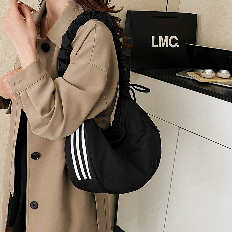 New Three-Stripe Cloud Bag Women's Shoulder Bag, Simple and Versatile, Large Capacity, Fashionable, Sporty, Lightweight Crossbody Bag for Women