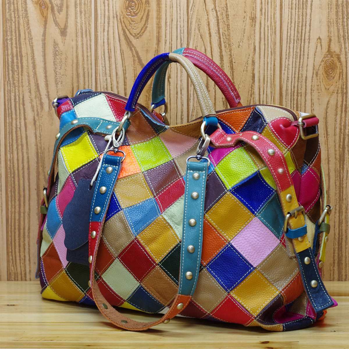 Color Block, Argyle Pattern Women's Medium Leather Color Block Argyle Vintage Style Square Zipper Handbag