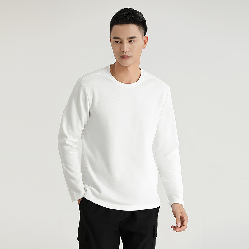 2022 Otoño e Invierno de color sólido de los hombres de manga larga Camiseta de los hombres de moda de los deportes juveniles suéter casual Camisa de fondo superior de los hombres