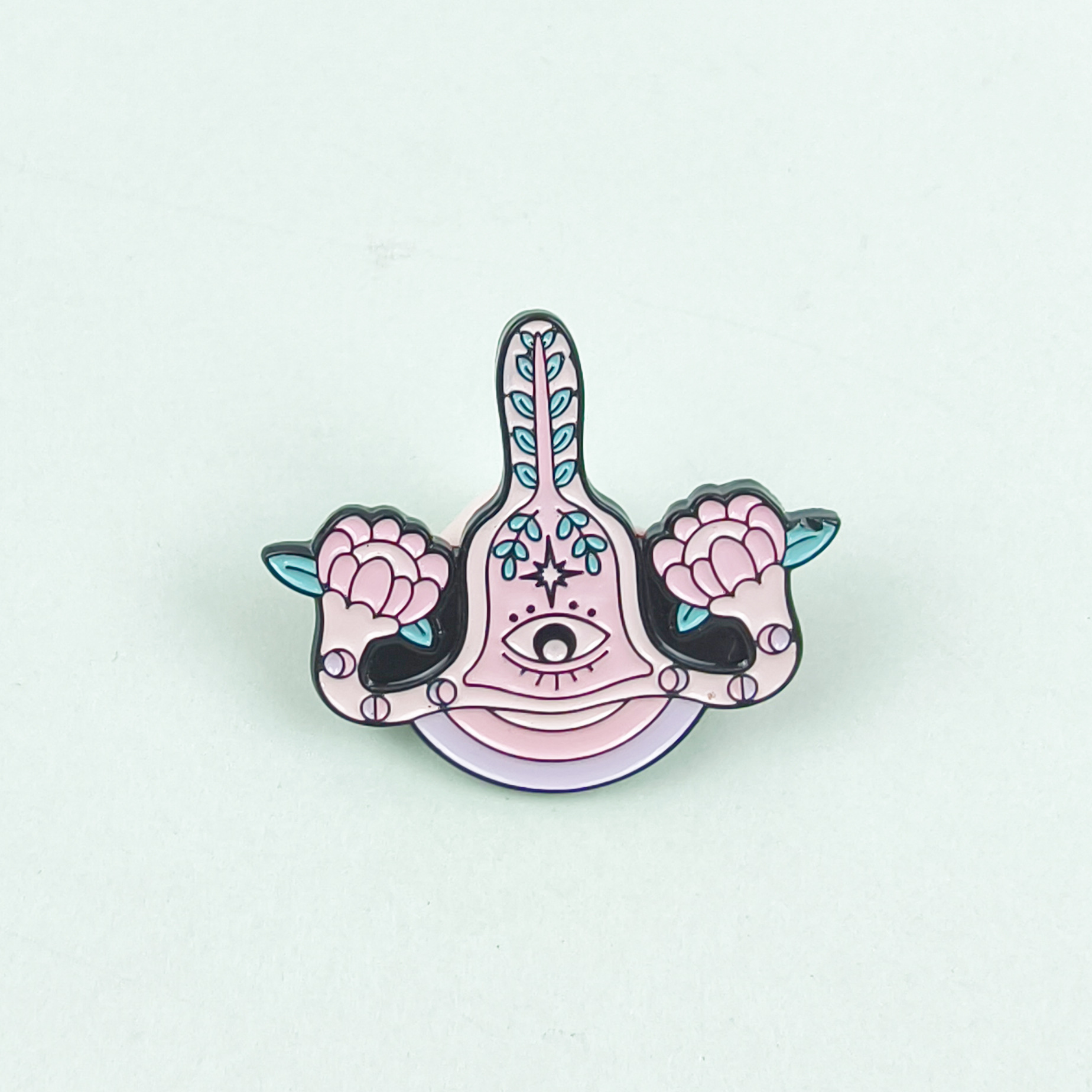 Broche de moda de letras en inglés europeo y americano Accesorios de joyería simple Insignia de metal Ropa de niña transfronteriza Insignia de pin