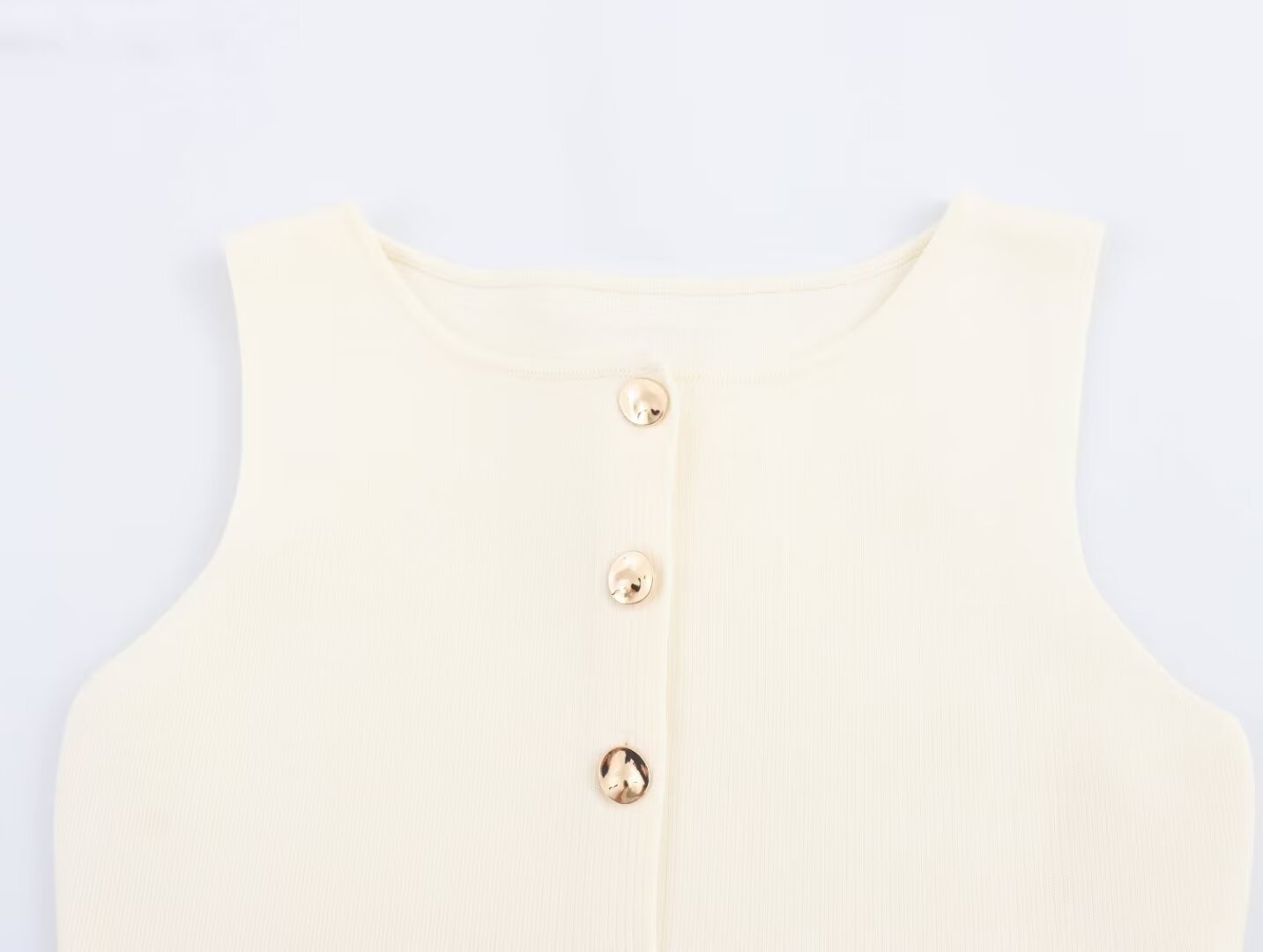 Short Top Length Wholesale Women's Casual Elegant Streetwear Solid Color Sleeveless Button Tank Tops