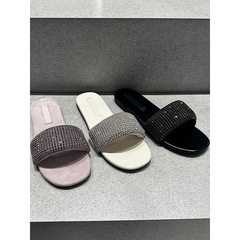 Xiao C のハイエンドの紫色のラインストーンサンダル、女性用夏アウター 2025 新しい多用途フレンチフラットスリッパ