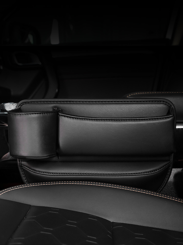 Interieuraccessoires: bekerhouder tussen de achterbank, opbergvak voor in de auto, organizer._voghion.com