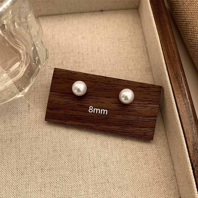 Pendientes transfronterizos, pendientes de metal de alta calidad, pendientes de 2025 nuevos pernos de moda, temperamento ligero y lujoso, pendientes de atmósfera