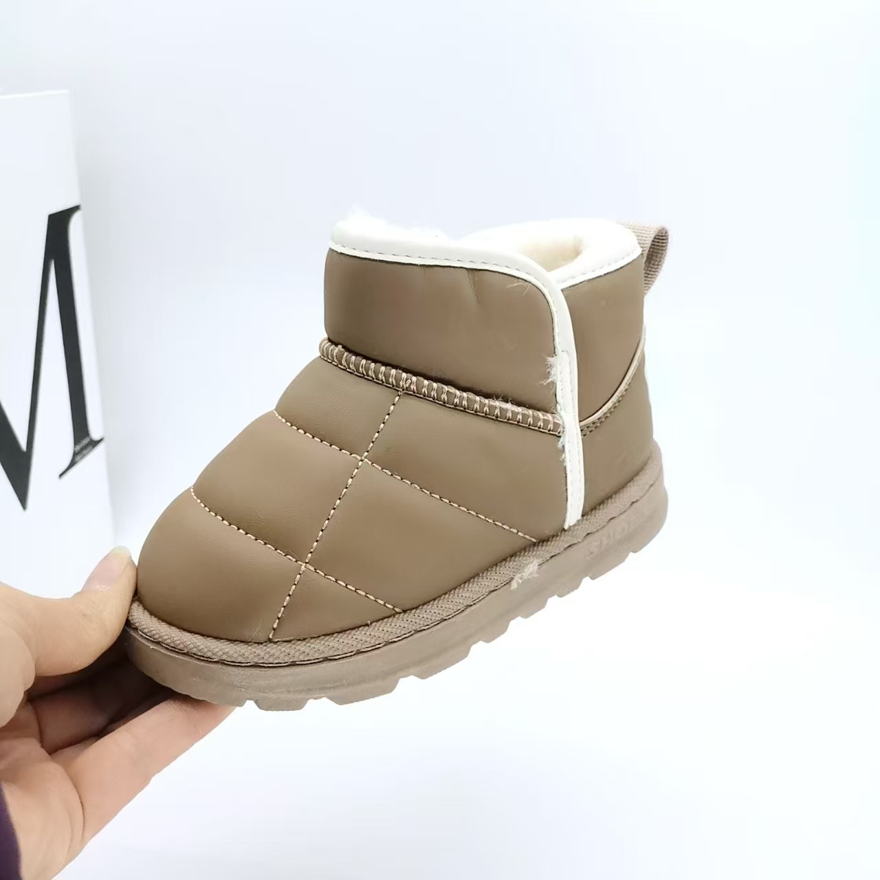 2025 invierno nuevo niño corto algodón casual corto invierno nuevo niño corto algodón casual botas cortas