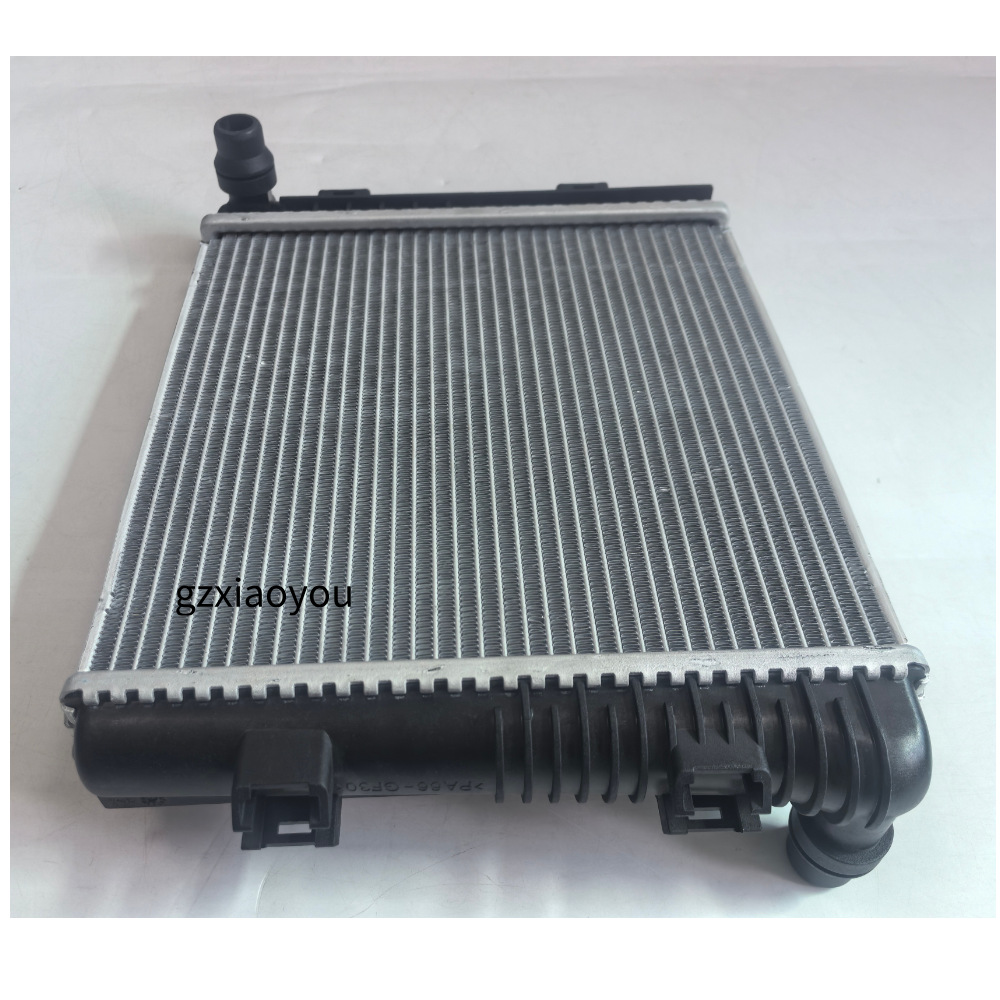 Suitable for Mercedes-Benz W 205 C 205 W 166 Auxiliary Water Tank Oe 0995005903
