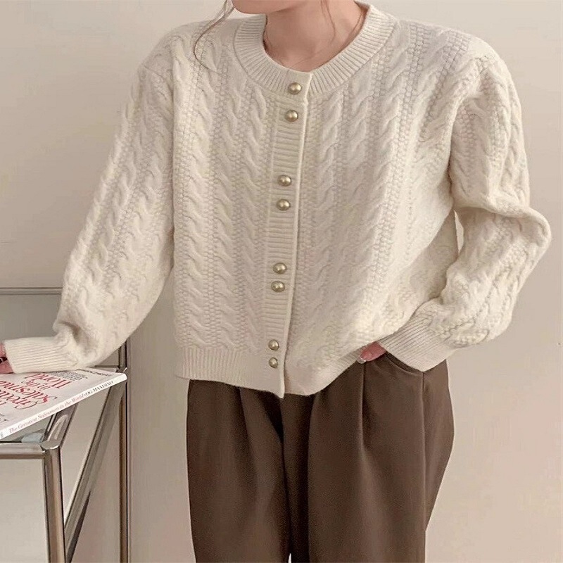 2025 New Autum Retro Twist Gold Buckle Gentle Style Knitted Cardigan Round Neck Pure Color Design Sweater Top