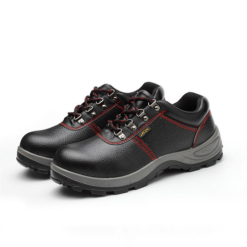 Manufacturer wholesale slip-resistant and waterproof safety shoes for men, safety work in factories, hardworking women anti-strike plastic head, wear-resistant and insulated