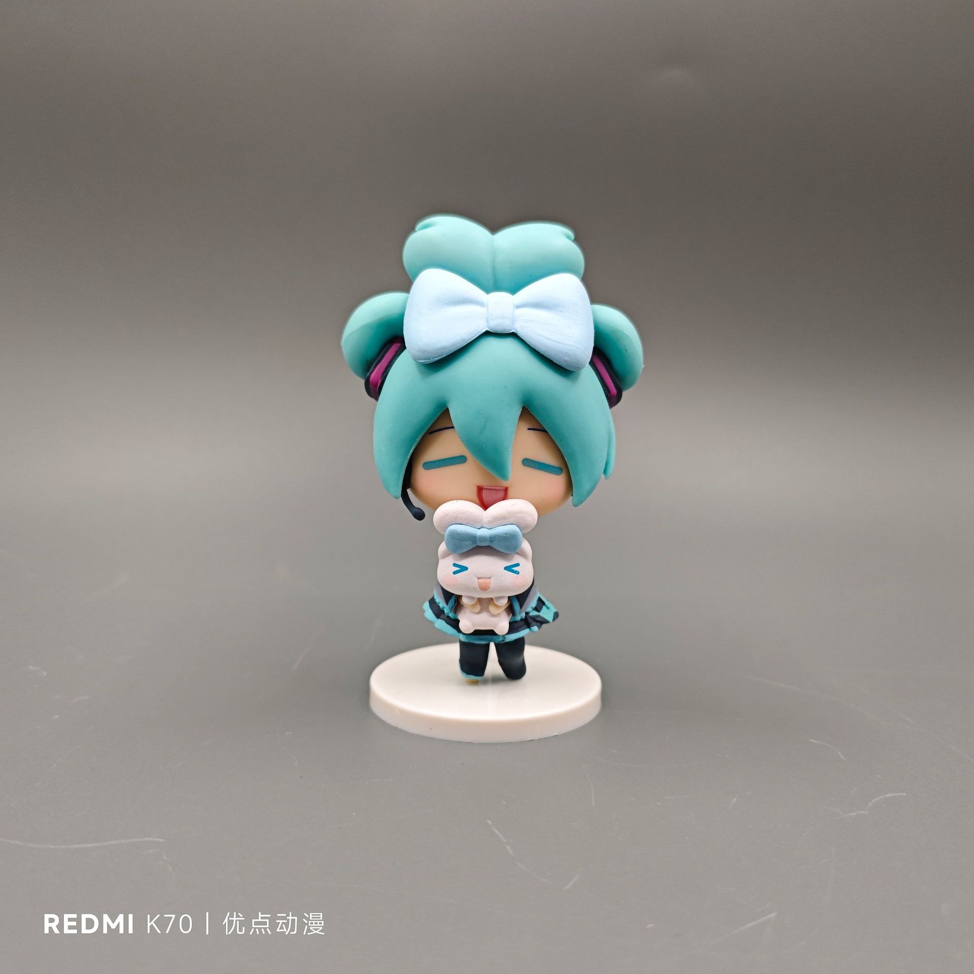 재고 FURYU 초기 사운드 미래 백합 요정 비취 구이 개 인스턴트 국수 압력 손 베개 조경 장식품 배치