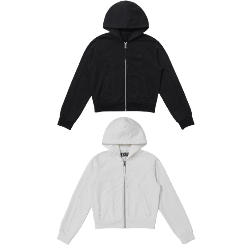 Sports cap with zipper