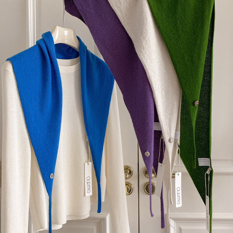 Korean-Style Knitted Triangle Scarf Shawl with a High-End Feel, Versatile and Multifunctional Decorative Warm Neck Scarf for Women