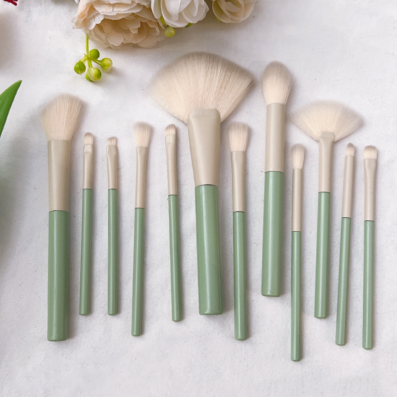 Holiday Series 12 makeup brushes suit full set loose brush eye shadow brush Foundation Concealer Brush soft hair makeup tools