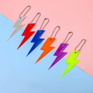 Manufacturers produce reflective pvc accessories schoolbag keychain reflective warning small pendant
