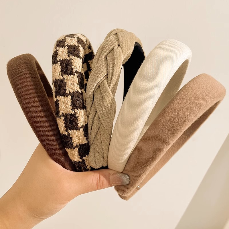 Otoño e Invierno Internet celebridad nueva diadema marrón femenino alto cráneo superior horquilla pelo de ala ancha pelo paquete presionando headwear lavado de cara diadema al por mayor