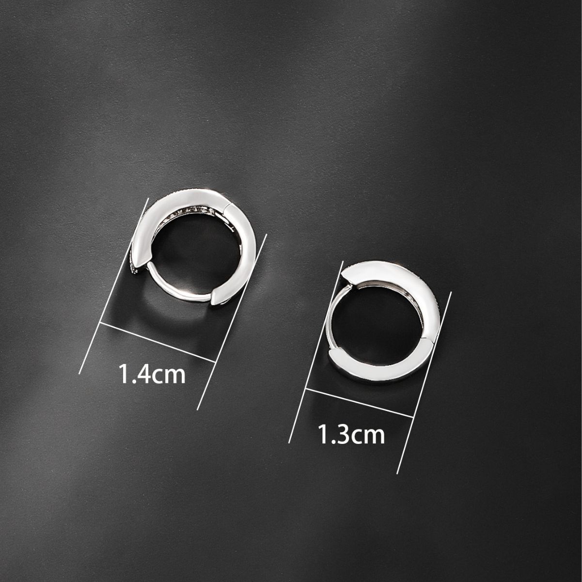 1 Pair Simple Style Geometric Solid Color Plating Alloy Artificial Gemstones Platinum Plated Hoop Earrings display picture 3