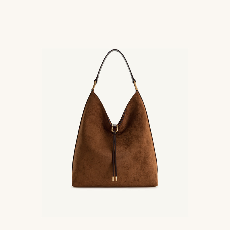 브라운 스웨이드