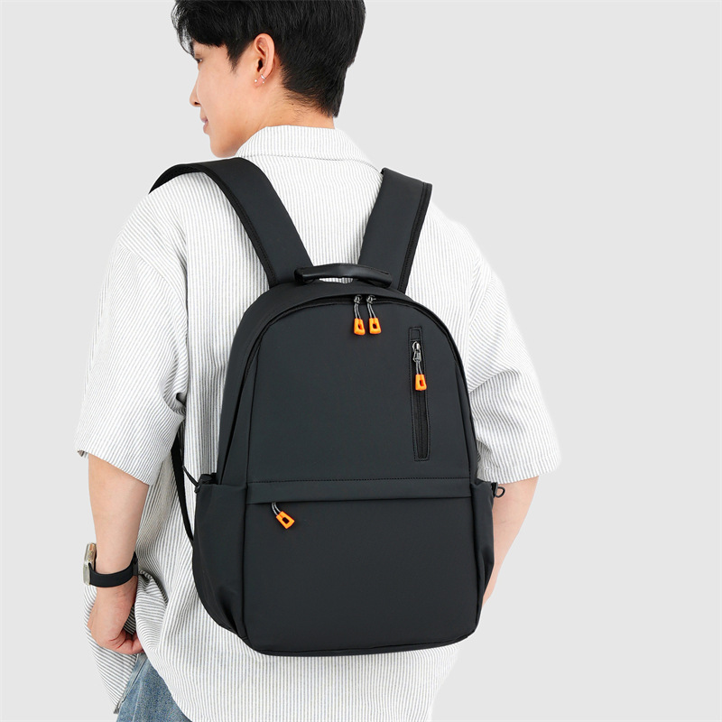 New model backpack with thickened leather, multi-pocket commuter laptop bag, small batch corporate group purchase, in-stock wholesale school bag