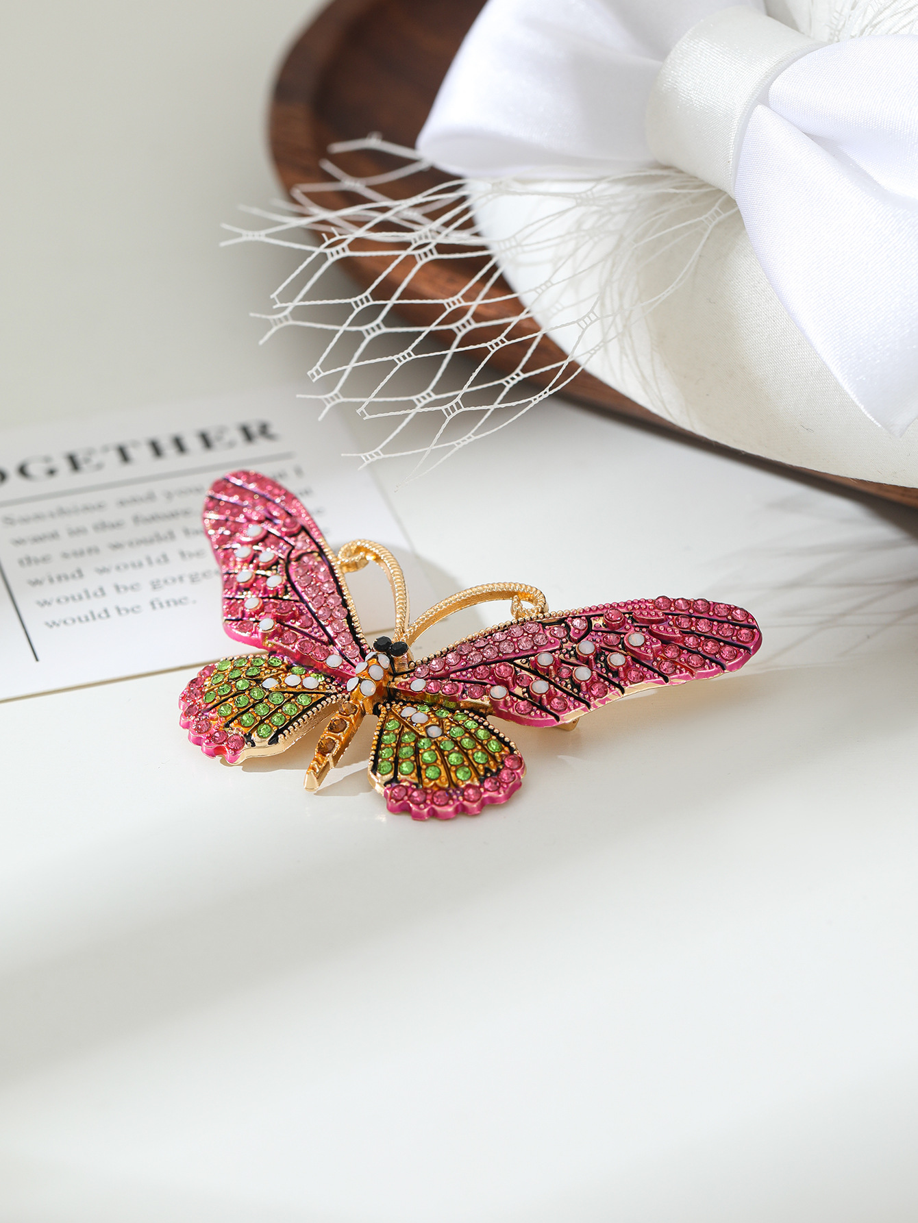 New European and American Style Cross-Border Creative Cute Brooch with Butterfly Design, Rhinestones, Enamel, and Oil-Drip Finish, Direct from the Manufacturer