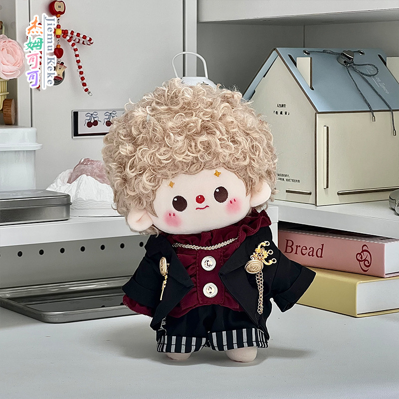 Черная куртка, рубашка, комбинезон, штаны