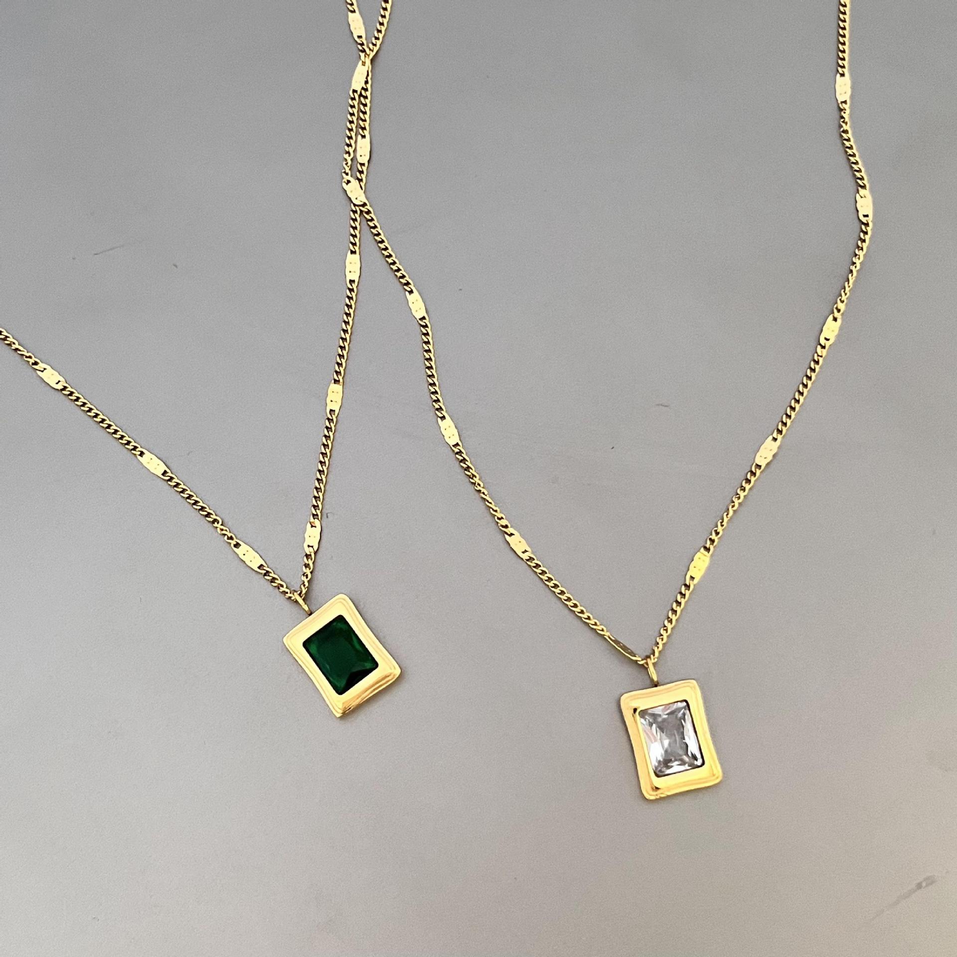Women's Elegant Geometric Titanium Steel Necklace Inlay Zircon Necklaces display picture 4