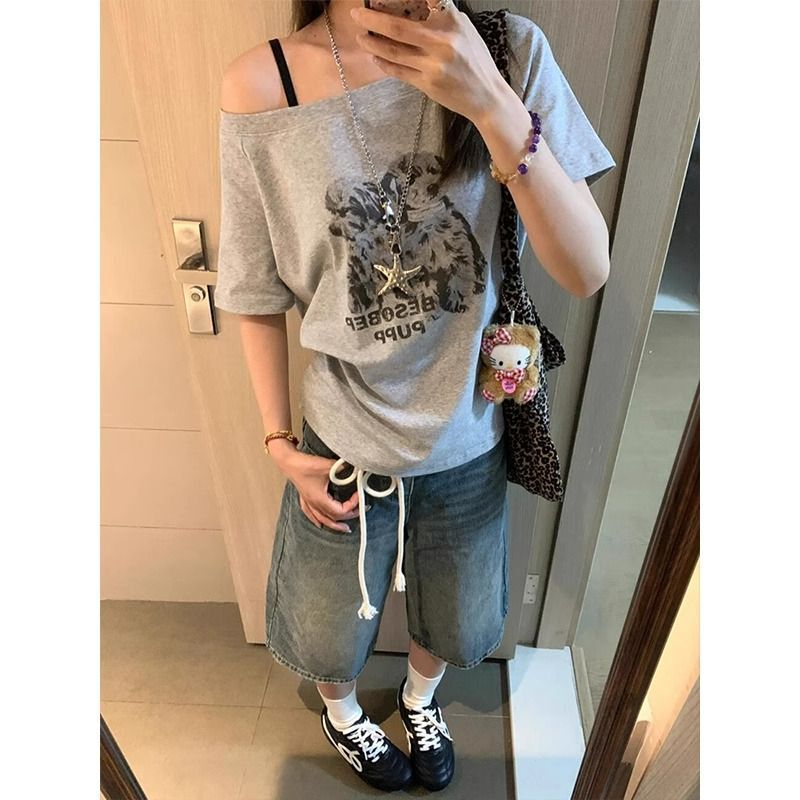 American Retro Style One-Shoulder T-Shirt for Women, Summer Letter Print Versatile Off-Shoulder Short-Sleeve Casual Loose Top Ins American Retro Style One-Shoulder T-Shirt for Women, Summer Letter Print Versatile Off-Shoulder Short-Sleeve Casual Loose Top Ins