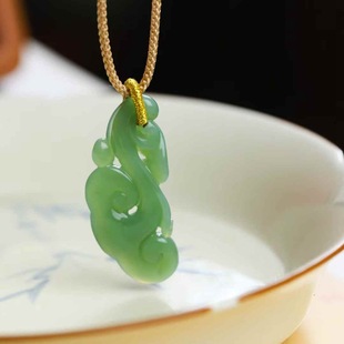 Natural Xinjiang Hetian Jade Jade Supply Chain Russian Material Jasper Powder Green Old Material Jade Ruyi Pendant Pendant with Certificate