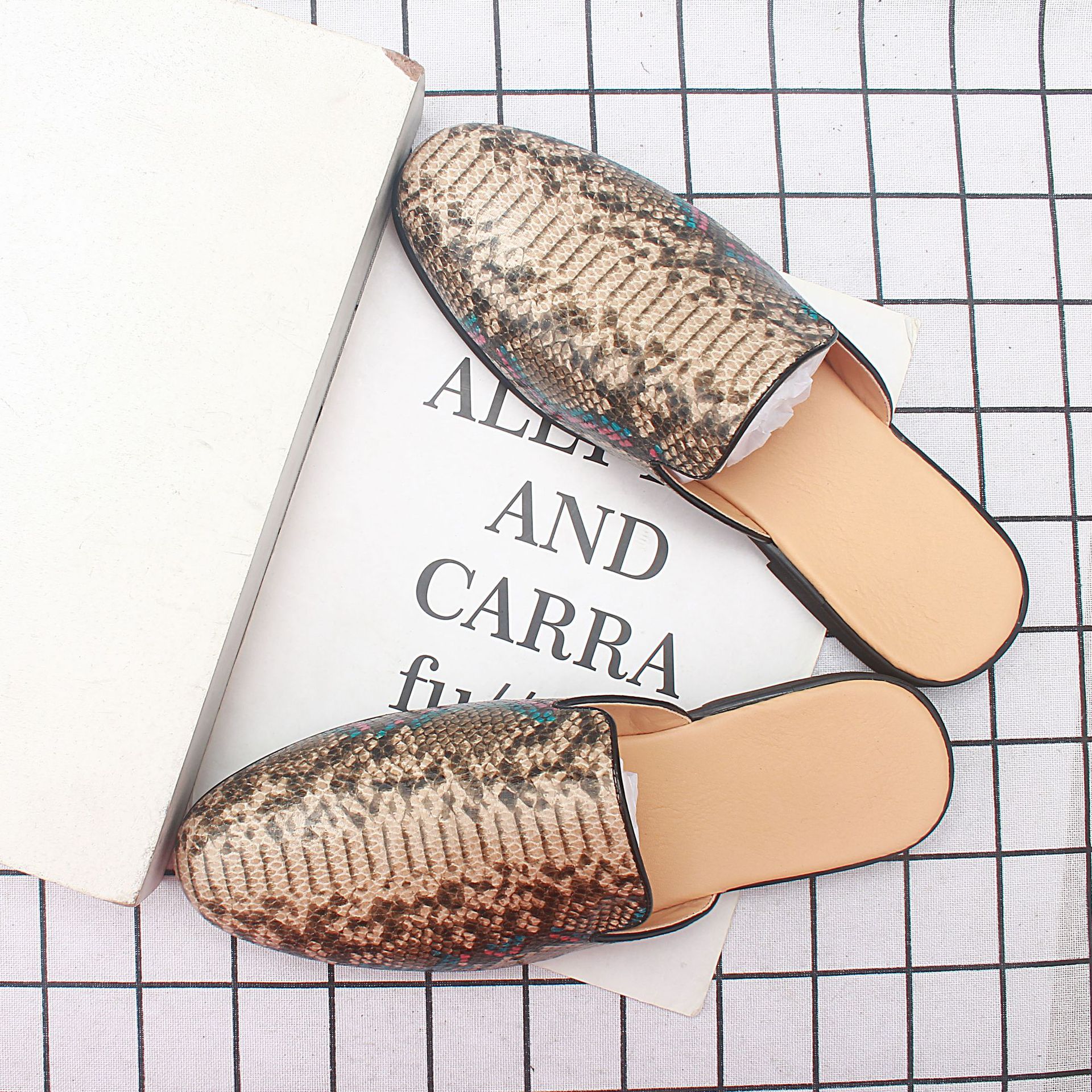 �¿��и��԰���ƤЬ�����⴩��ͷ����Ьʱ����������1389