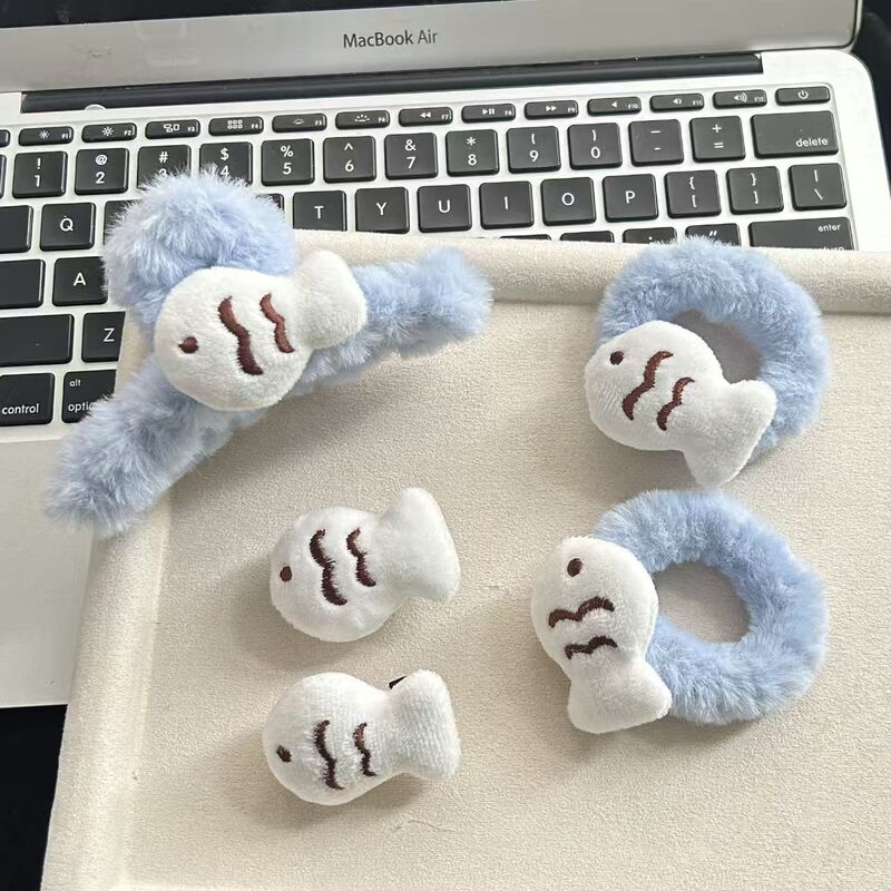 Autumn and Winter Cartoon Blue Fish Hairpin Hair Accessories Hairpin Cute Plush Velvet Grabber