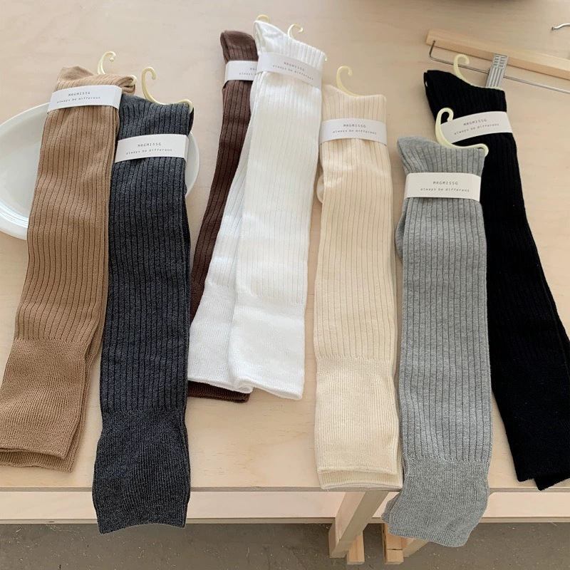 Весенние и осенние сплошные дикие носки для колен