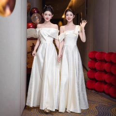 シャンパン色の花嫁服2025新型夏高級感結婚式姉妹団の小柄な雰囲気のドレスが痩せている