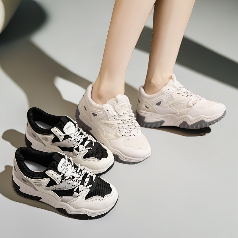 Todos los zapatos de papá para mujeres verano 2024 nuevo estilo coreano de zapatos deportivos casuales de estudiantes zapatos de altura de suela gruesa para mujeres