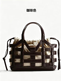 Design fashionable capacious one-shoulder bag, drawstring
