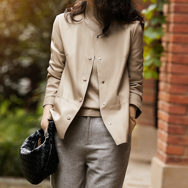 Women's Elegant high quality Tone Soft and Lightly Coated Sheepskin Leather Straight Tube Loose Short Round Neck Sheepskin Coat