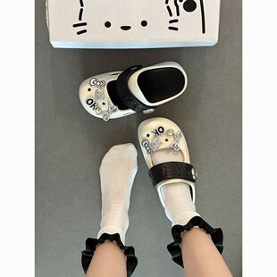 �ļ��ɐ�؈���b�Ԫ��r�ж���Ь2026���������nϵins�������Ь