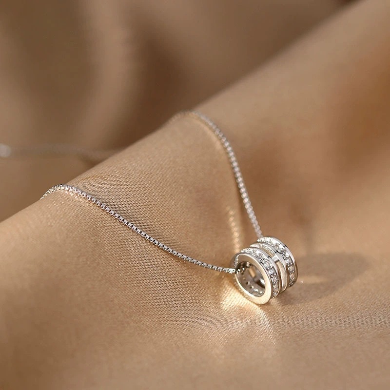 Super Shiny Small Waist Pendant Necklace for Women, Fashionable Light Luxury Niche Ins High-End 2023 New Clavicle Chain Trend