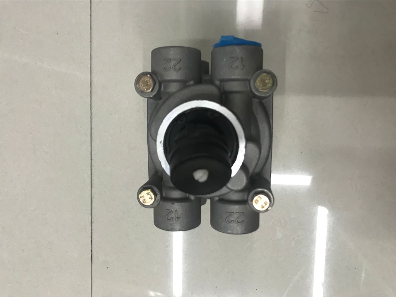 Válvula de freno MB4694 5010251198