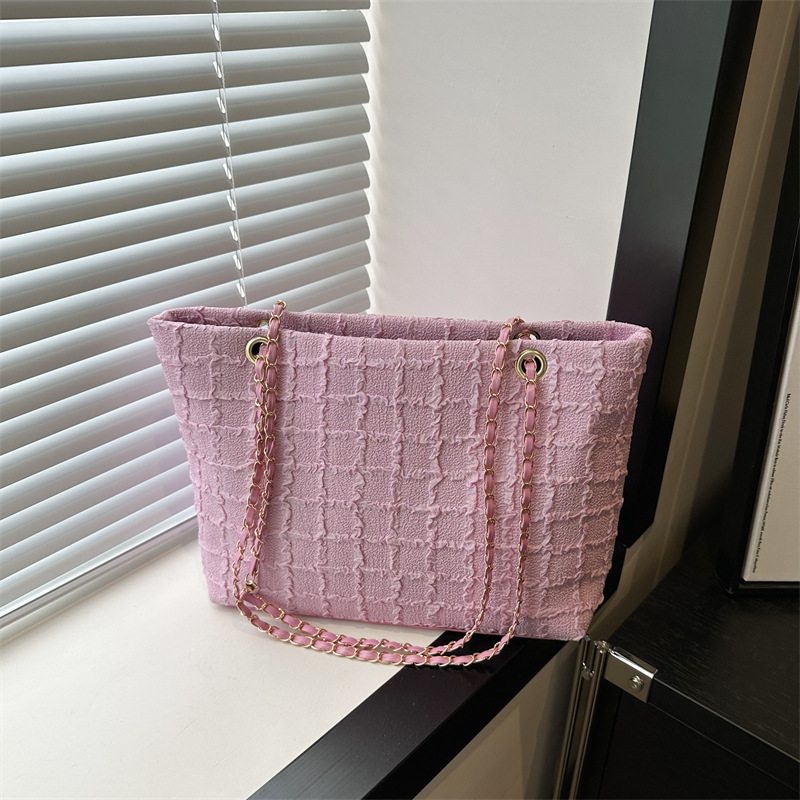 Bolso de hombro de cadena de gran capacidad para mujeres 2024 primavera y verano nuevo estilo versátil bolso de brazo bolso de viaje