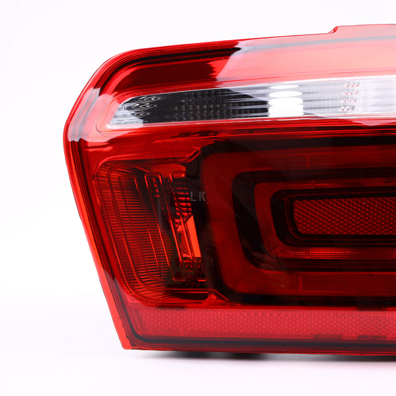 Applicable to 08-17 Dongfeng Citroen Elysee rear tail lamp assembly rear headlight left and right reversing lamp tail lamp shade