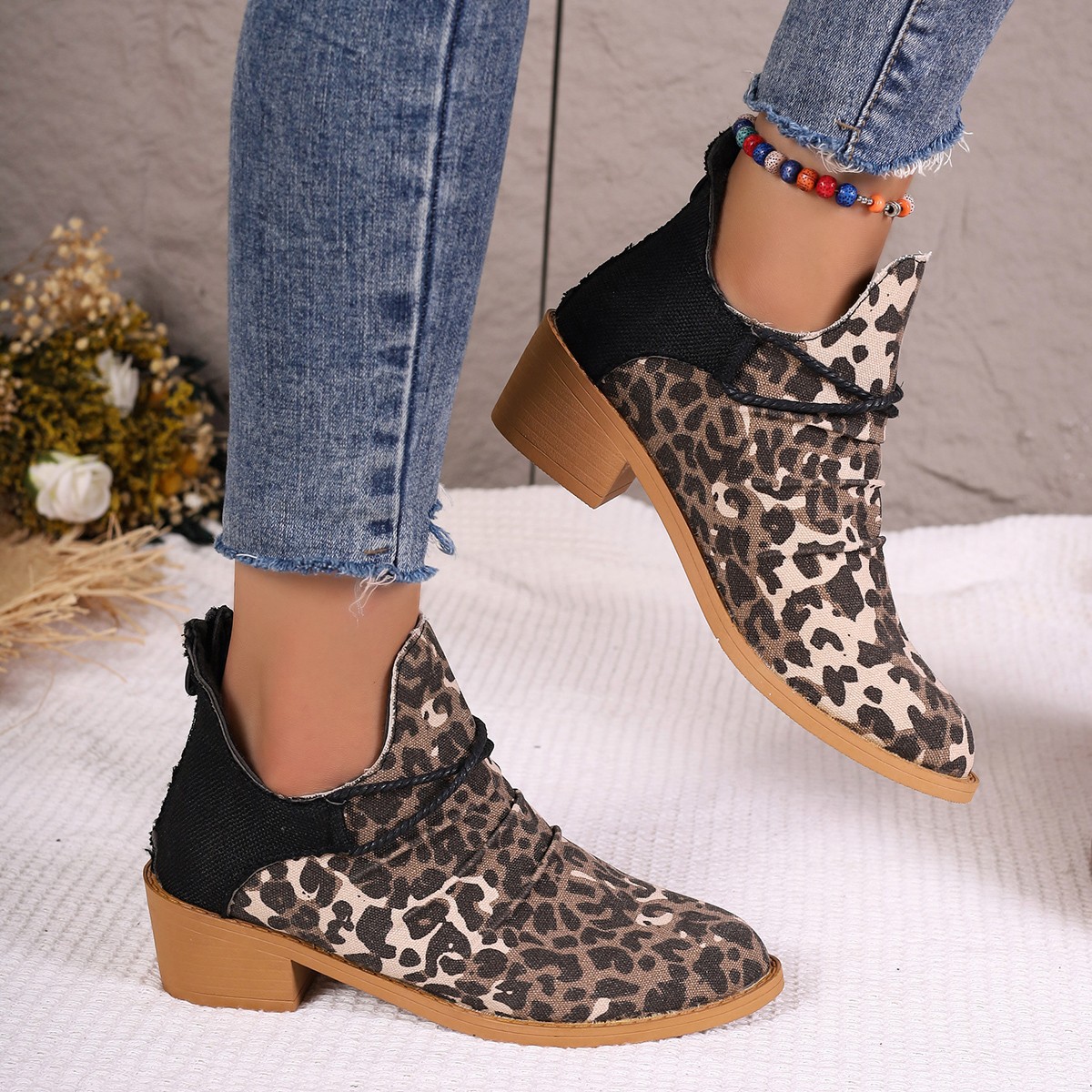 Women's new pointy square heel leopard print fashion ankle boots_voghion.com