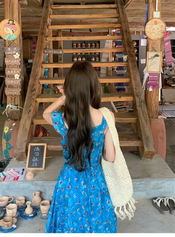 蓝色碎花吊带连衣裙女夏高级感多巴胺穿搭绝美海边度假海岛长裙子|undefined