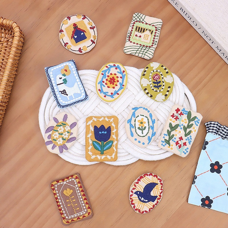 布アート日本と韓国の文学森ガールスタイルの小さな花布ブローチかわいい多用途絶妙な刺繍キャンバスバッグ衣類アクセサリー|undefined